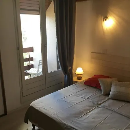 Avec Vue Apartment *